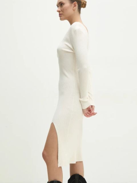 Answear.LAB sukienka kolor beżowy midi dopasowana