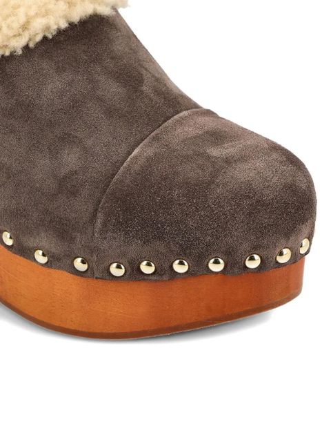 Chloé 80mm shearling-trimmed studded clogs - Brown
