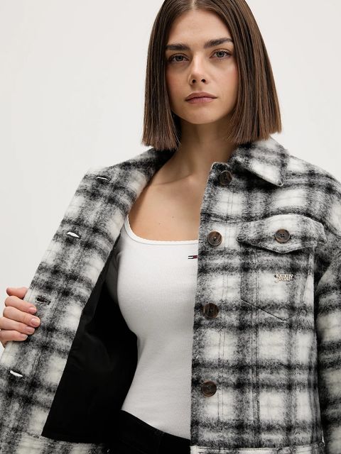 Tommy Jeans kurtka z dodatkiem wełny kolor czarny przejściowa oversize DW0DW21662