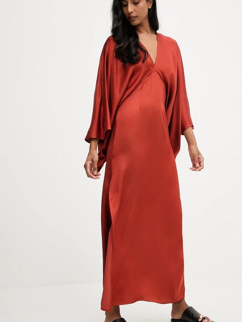 Answear.LAB sukienka kolor czerwony maxi prosta - zdjęcie produktu nr 1