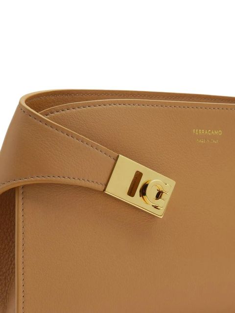 Ferragamo mini Hug crossbody bag - Neutrals - zdjęcie produktu nr 2