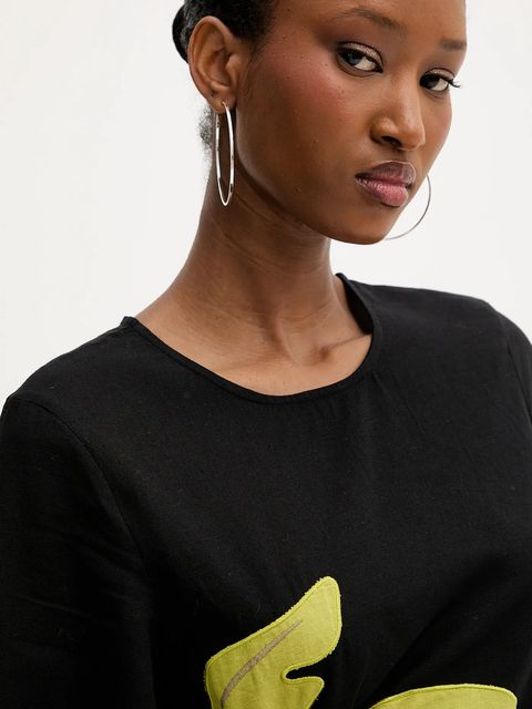 Never Fully Dressed sukienka z lnem kolor czarny maxi dopasowana NFDDR2038