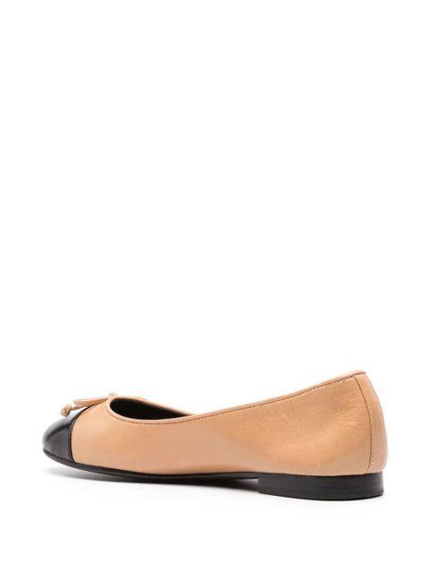 Tory Burch cap-toe ballerina shoes - Neutrals