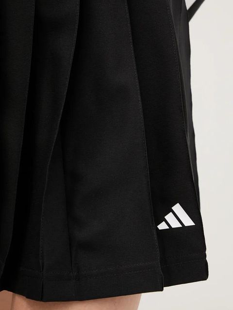 adidas spódnica Tiro kolor czarny mini rozkloszowana JG4100