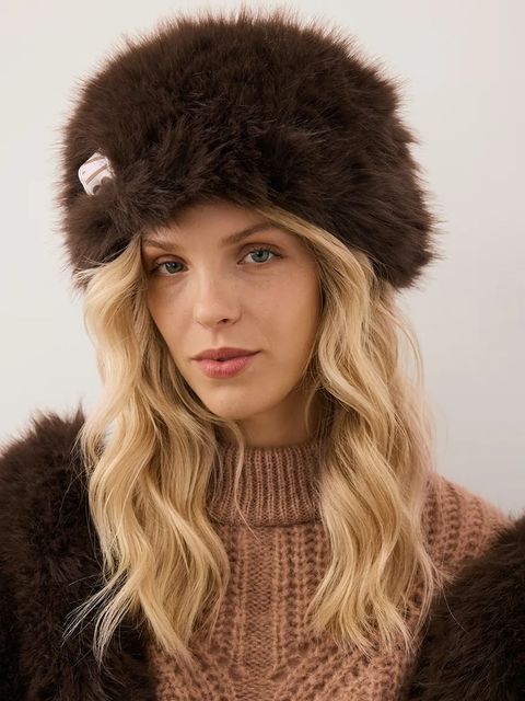 Bizuu czapka FURRA kolor brązowy FURRA BRĄZOWY - zdjęcie produktu nr 1