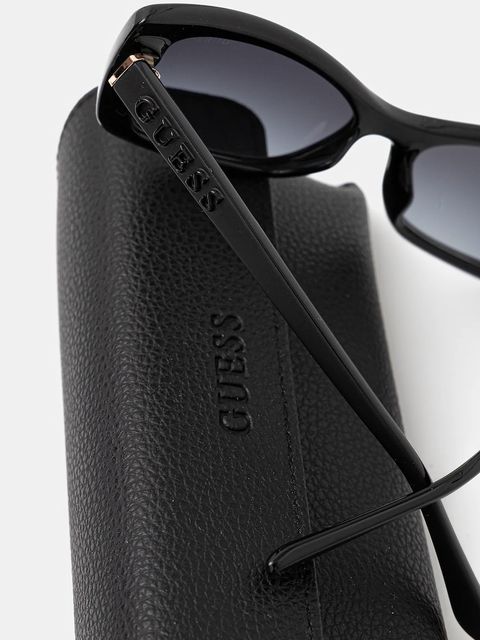 Guess okulary przeciwsłoneczne damskie kolor czarny GU00156_H_5501B