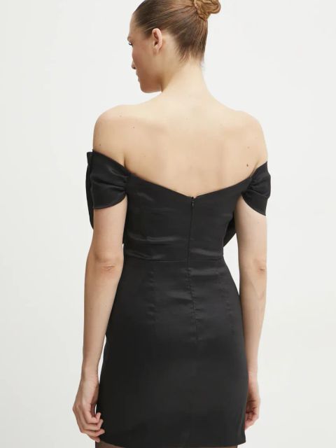 Bardot sukienka MINI BOW DRESS kolor czarny mini dopasowana 54327DB2