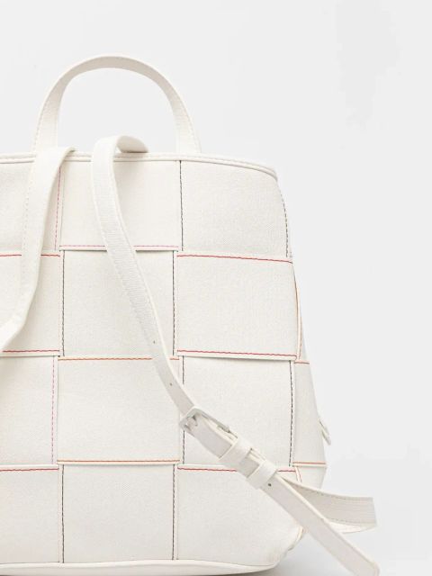 Desigual plecak YOKO BLANCO SUMY MIN damski kolor biały mały gładki 25SAKP34