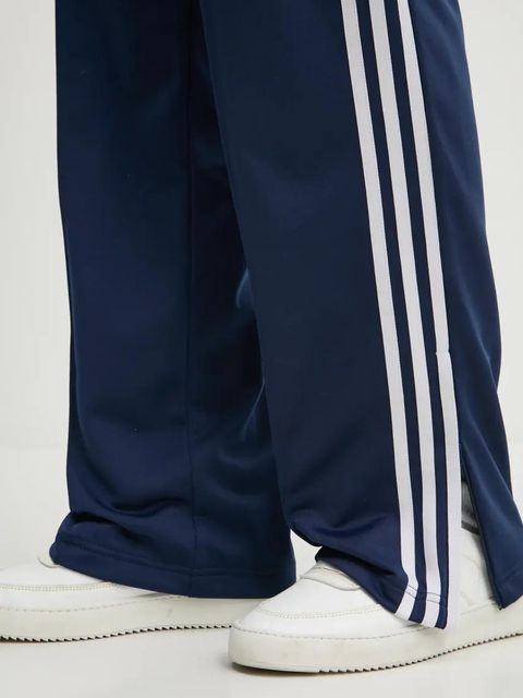 adidas Originals spodnie dresowe Firebird kolor granatowy z aplikacją JC8285