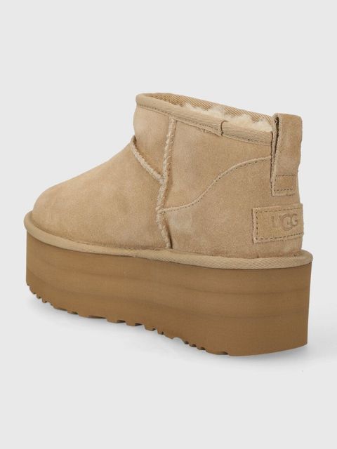 UGG śniegowce zamszowe Classic Ultra Mini Platform kolor beżowy 1135092