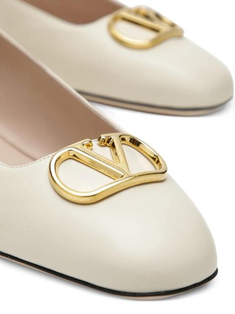 Valentino Garavani VLogo ballet flats - Neutrals