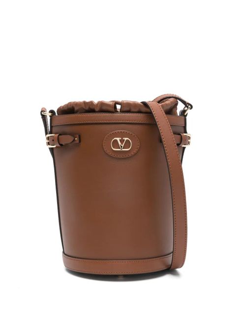 Valentino Garavani Antibes logo-plaque bucket bag - Brown