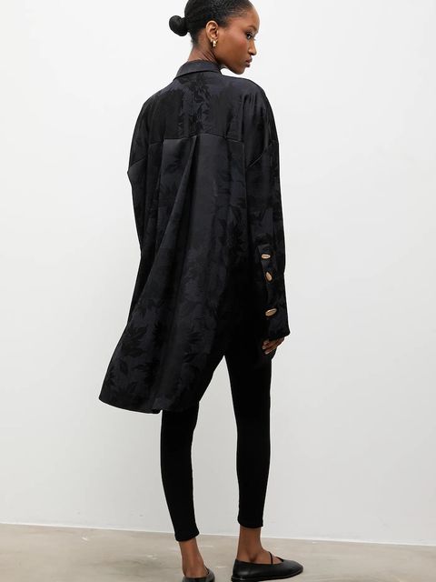 Answear.LAB koszula damska kolor granatowy relaxed z kołnierzykiem klasycznym