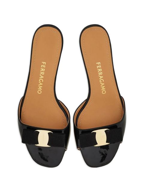 Ferragamo Vara bow-detail sandals - Black