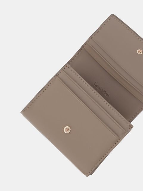 Calvin Klein portfel damski kolor beżowy LV04F1047G - zdjęcie produktu nr 2