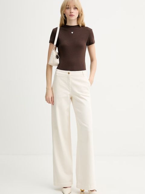 Guess t-shirt z domieszką jedwabiu TINA - zdjęcie produktu nr 2