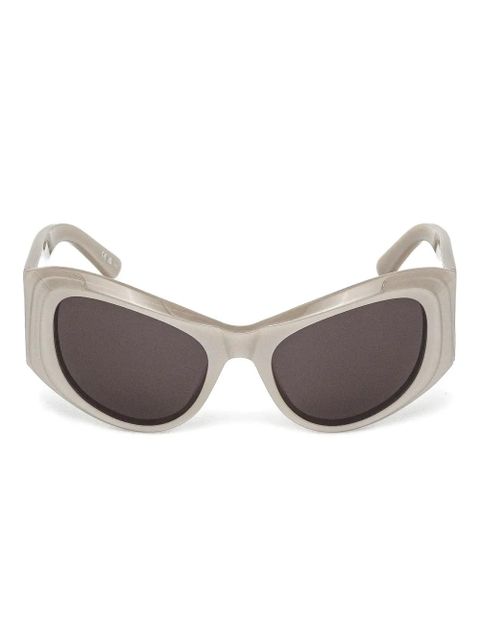 Balenciaga Eyewear Bossy oversized cat-eye sunglasses - Grey - zdjęcie produktu nr 1