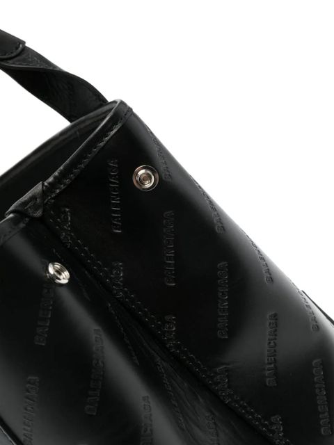 Balenciaga debossed-logo tote bag - Black