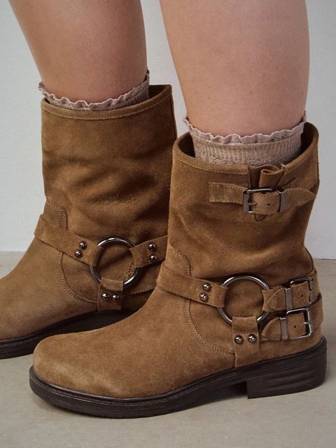 Medicine botki zamszowe kolor brązowy na platformie