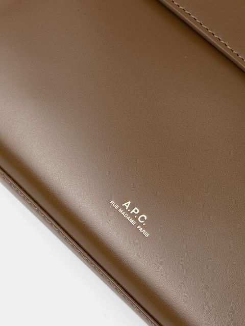 A.P.C. torebka skórzana sac virginie flap kolor brązowy PXBRU.F61924