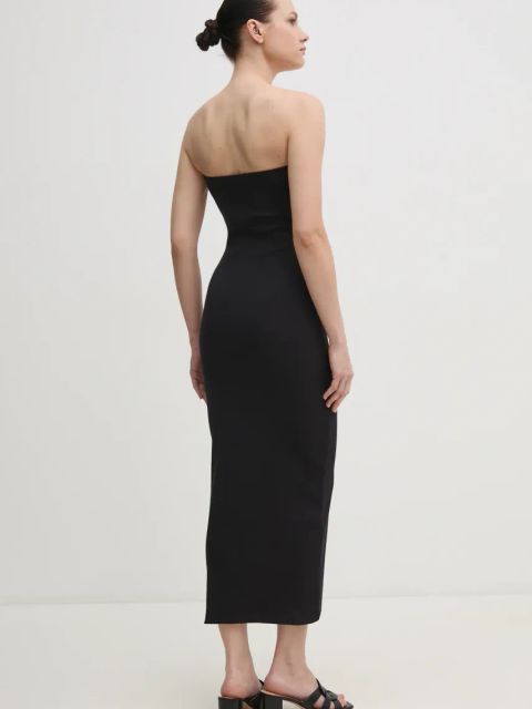 Calvin Klein Jeans sukienka kolor czarny midi dopasowana J20J225263