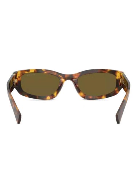 Miu Miu Eyewear logo-lettering tinted sunglasses - Brown - zdjęcie produktu nr 2