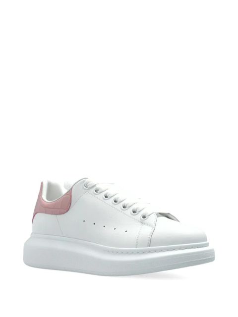 Alexander McQueen Oversized leather crocodile-effect heel sneakers - White - zdjęcie produktu nr 2