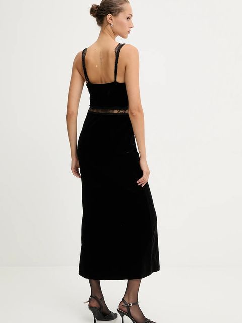 Never Fully Dressed sukienka welurowa kolor czarny maxi prosta NFDDR3012