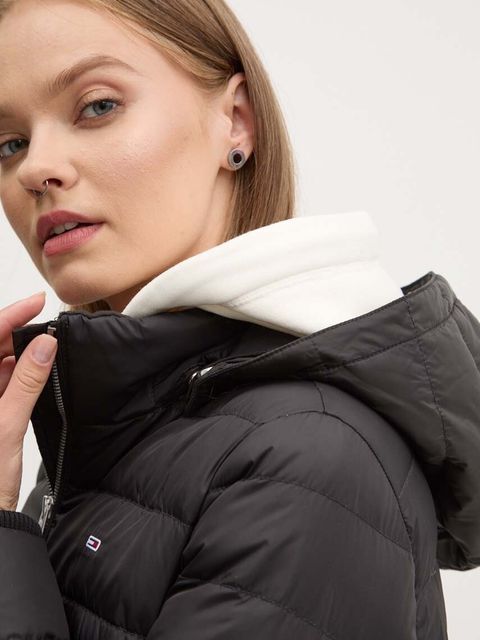 Tommy Jeans kurtka puchowa