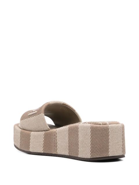 FENDI logo-embroidered slides - Brown