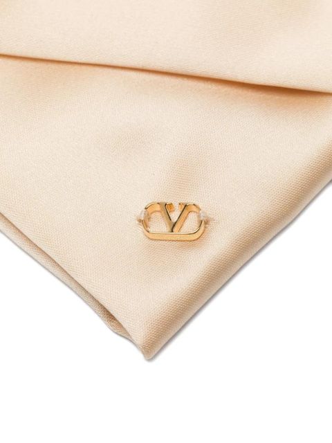 Valentino Garavani logo-detail brooch - Neutrals - zdjęcie produktu nr 2