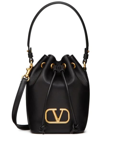 Valentino Garavani mini VLogo Signature leather bucket bag - Black - zdjęcie produktu nr 1