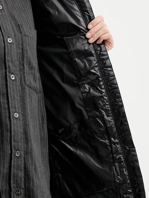 Calvin Klein bezrękawnik kolor czarny przejściowy LV044D562G