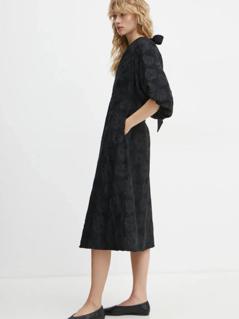 Stine Goya sukienka kolor czarny midi rozkloszowana SG-PS25-D061-2307