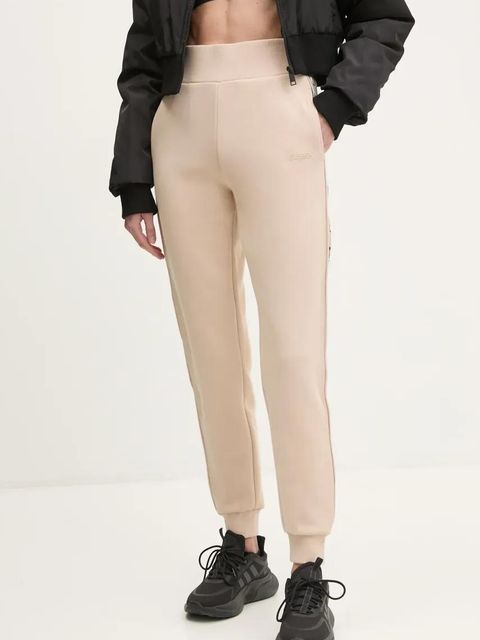 Guess spodnie dresowe BRITNEY kolor beżowy z aplikacją V2YB15 KB3P2