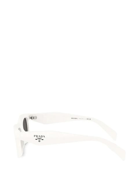 Prada logo-detail sunglasses - White