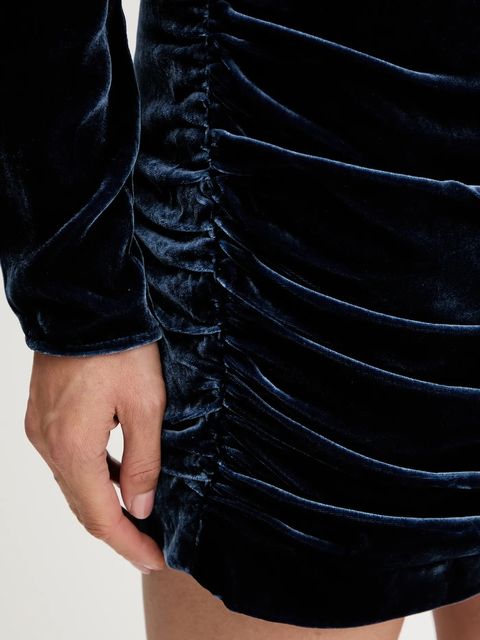 Rotate sukienka z dodatkiem jedwabiu kolor granatowy mini dopasowana 1149221192