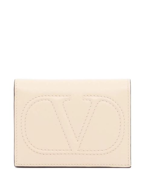 Valentino Garavani small Vlogo wallet in calfskin - Neutrals - zdjęcie produktu nr 1