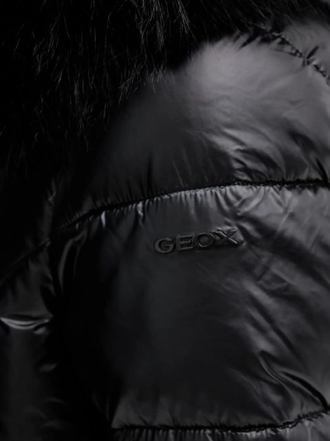 Geox kurtka BACKSIE kolor czarny zimowa W5628S T3121