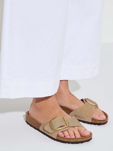 Birkenstock klapki nubukowe Madrid Big Buckle kolor beżowy 1024009