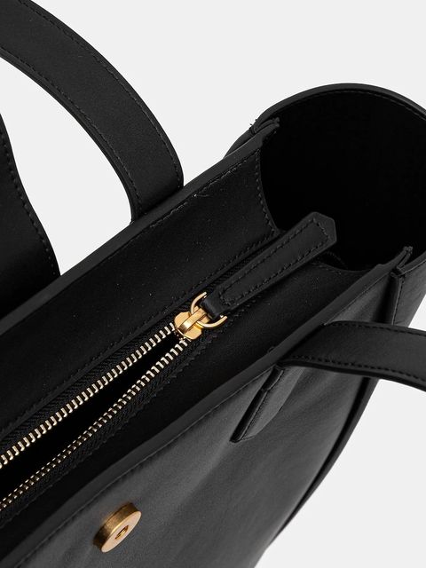 Karl Lagerfeld torebka skórzana K/SIGNATURE kolor czarny A3W30133