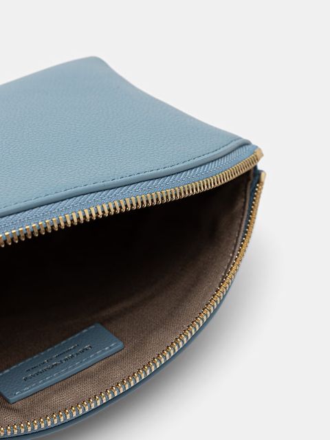 Emporio Armani kosmetyczka skórzana