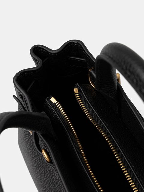 Tommy Hilfiger torebka skórzana kolor czarny AW0AW17926