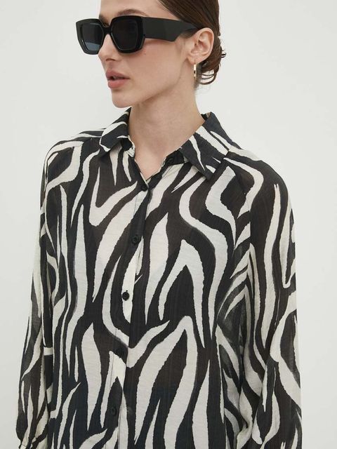 Answear.LAB koszula damska kolor czarny relaxed z kołnierzykiem klasycznym