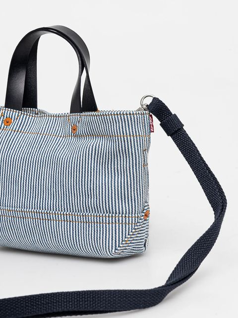 Levi's torebka kolor niebieski 000IV-0002