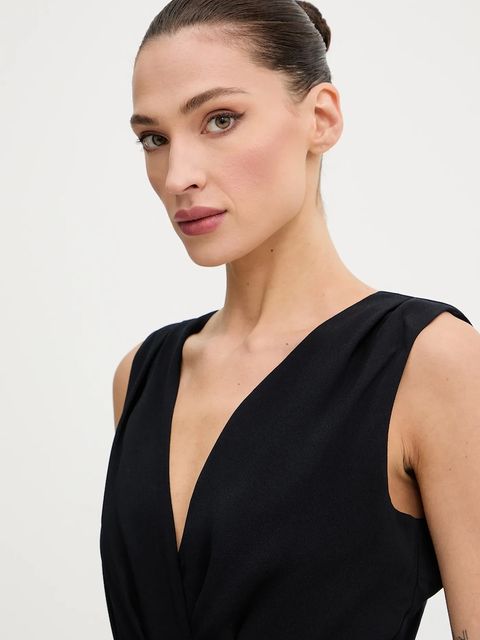 Morgan kombinezon kolor granatowy z dekoltem w szpic POEMA