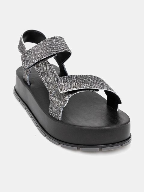 Melissa sandały FLOWING PLATFORM DENIM damskie kolor czarny na platformie M 36132 - zdjęcie produktu nr 1