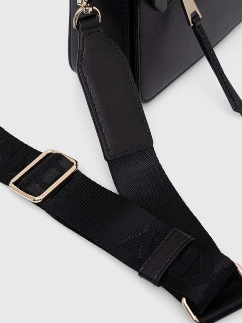 Dkny torebka skórzana kolor czarny R42E3E21