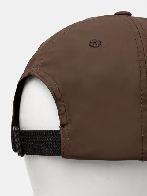 Rains czapka z daszkiem Cap W1 kolor brązowy gładka 13600.23