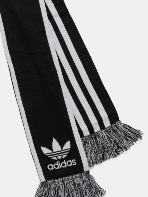 adidas Originals szalik kolor czarny wzorzysty IY4105